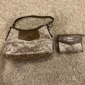 Coach shoulder bag and wallet set
